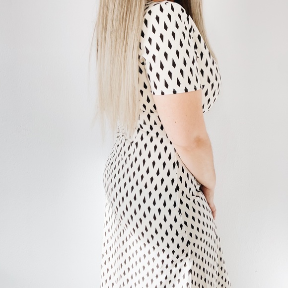 Cheng Xin Diamond Wrap Midi Dress Black and White Large - Picture 3 of 3